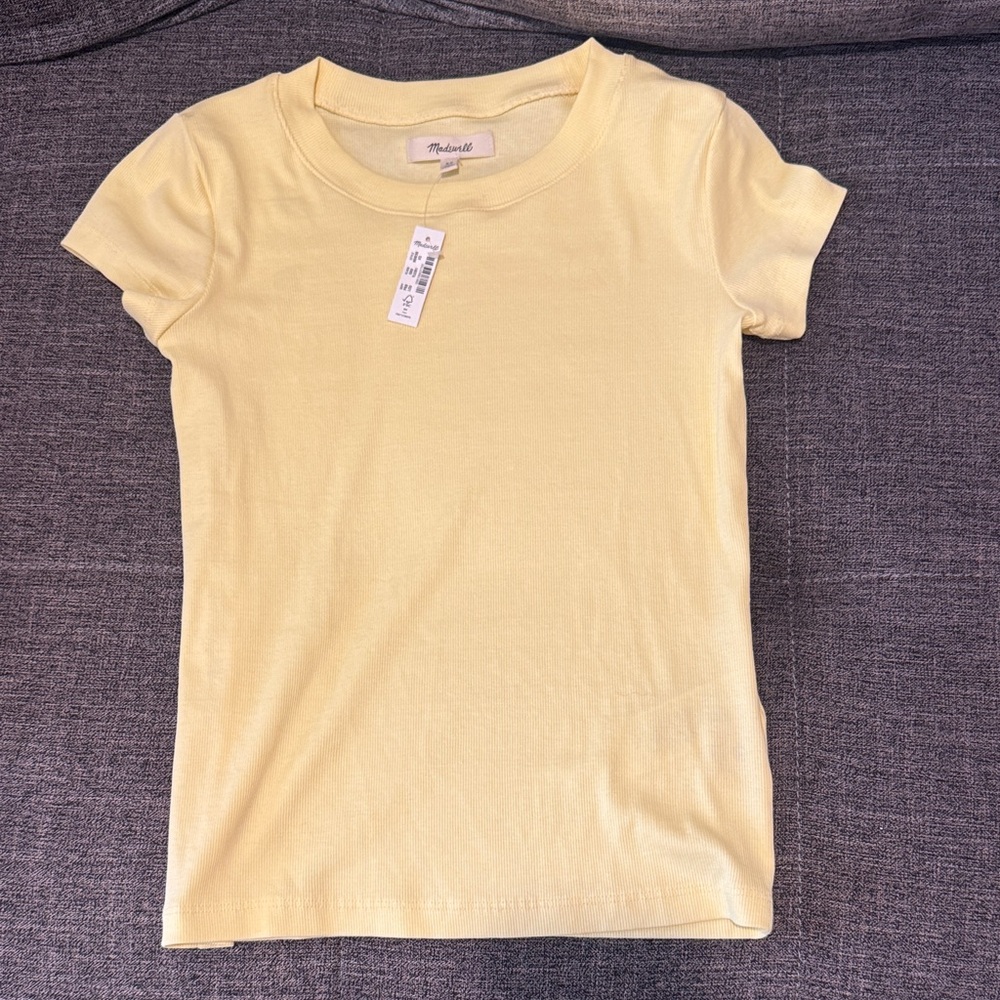 Madewell Women’s Yellow Crewneck Tee- NWT- XS